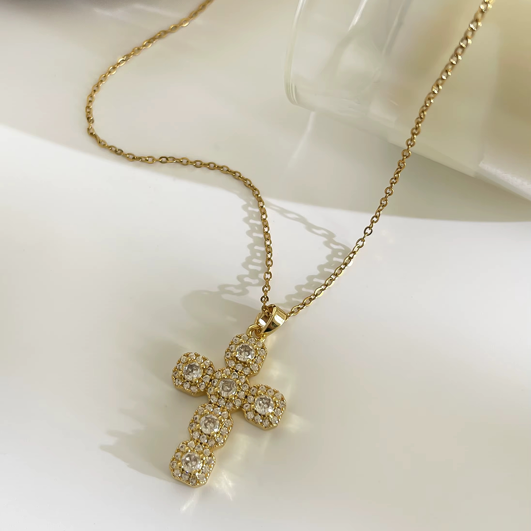 Diamond Cross Link Chain Necklace